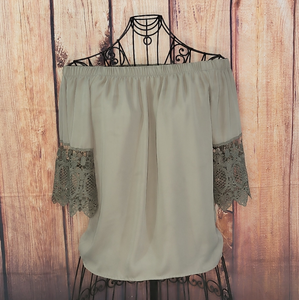 Boutique Brand "Wishfull Park"-Size: Medium